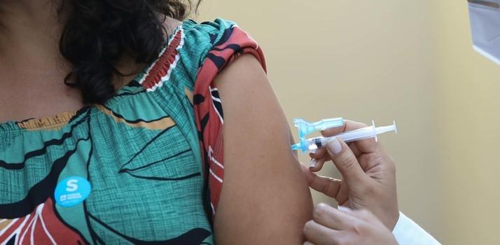 Minas Gerais recebe 84 mil doses de vacina contra Covid-19 para campanha de multivacinação