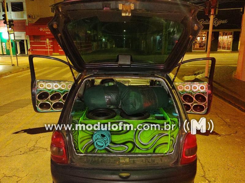 Polícia Militar realiza operação Choque de Ordem e apreende materiais em Monte Carmelo