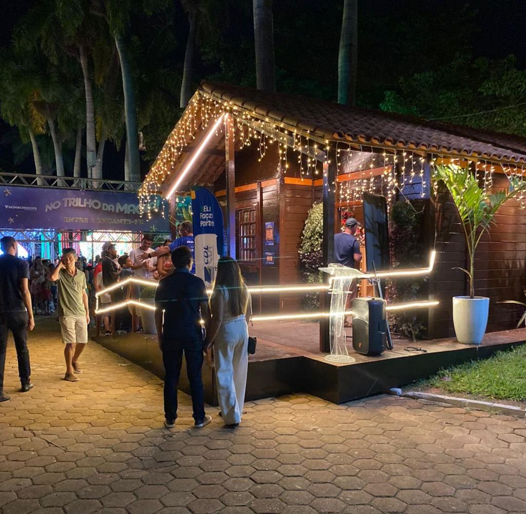Casinha do Papai Noel faz pausa e reabre na...