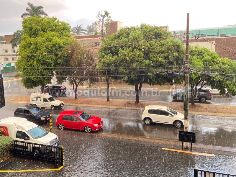 Dezembro deve ter uma segunda quinzena chuvosa em Patrocínio...