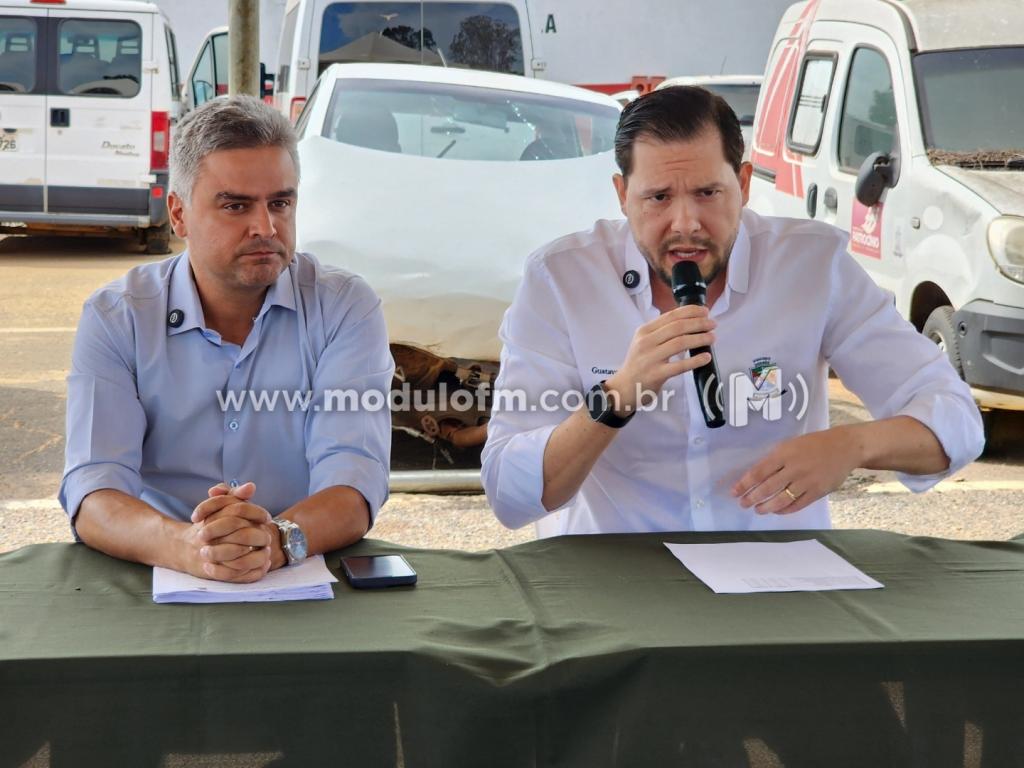 Prefeito destaca em coletiva obras a serem retomadas e...