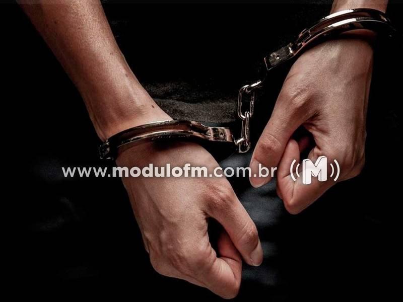 Foragido condenado por estupro de vulnerável é preso ao procurar a polícia após briga com o irmão em Patrocínio