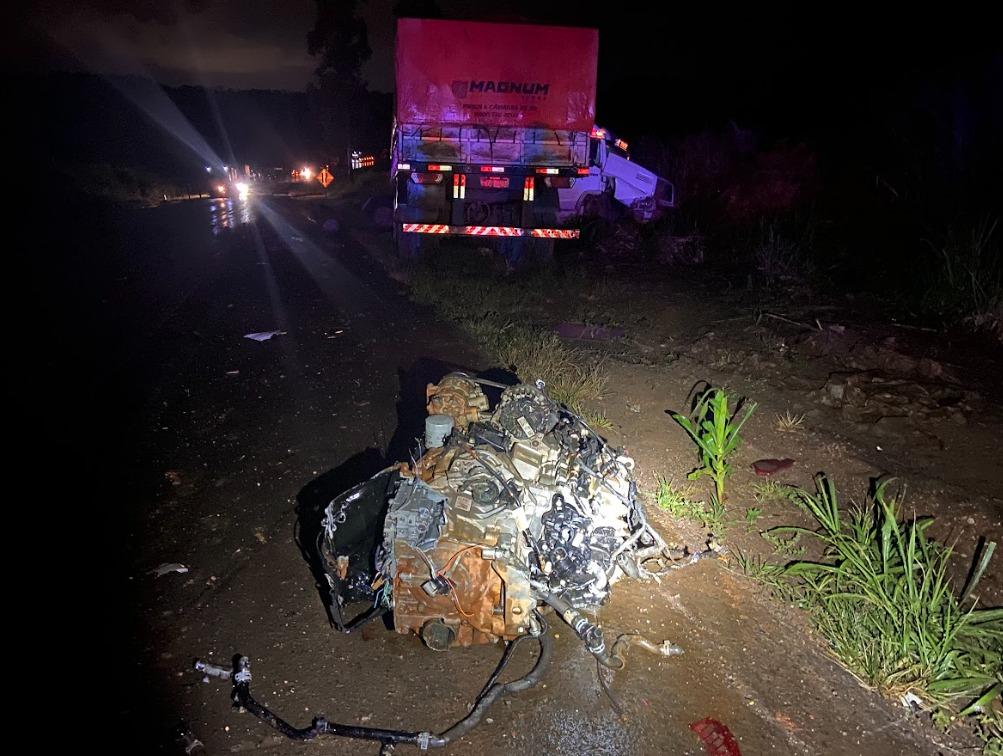 Imagem 1 do post Grave acidente na BR-365 deixa dois mortos e dois feridos