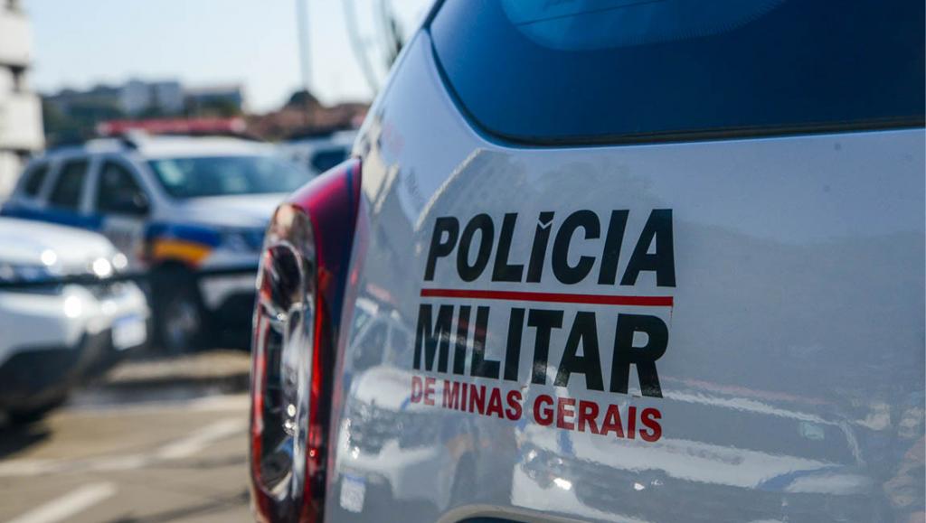 Caminhoneiro é feito refém e carga de café é roubada na BR-452