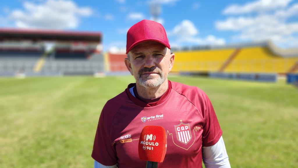 CAP anuncia saída do técnico Paulo César Schardong após...