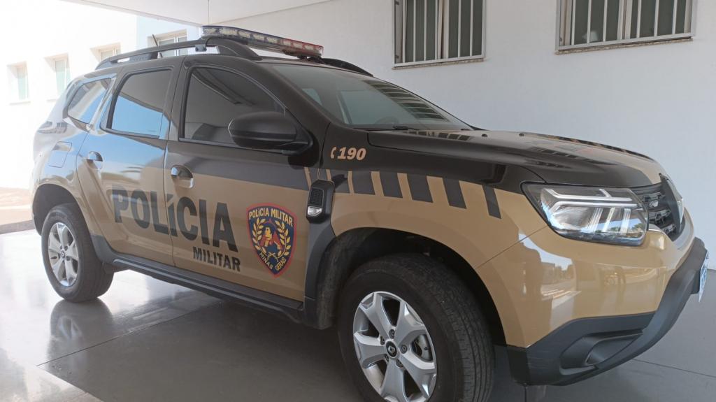 Trio é preso com drogas escondidas até na geladeira...