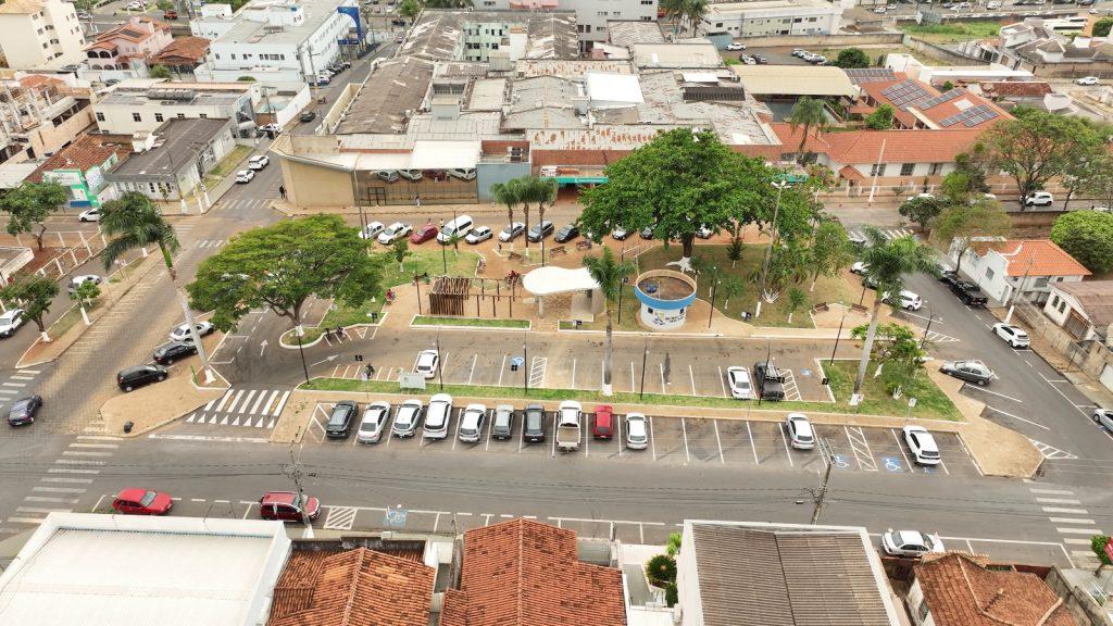 Praça da Santa Casa é revitalizada e será entregue à população nesta...