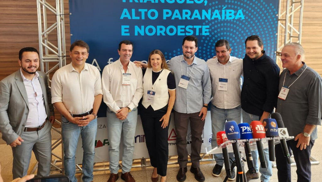 Prefeitos do Alto Paranaíba defendem união regional e criticam pedágio entre Patos...