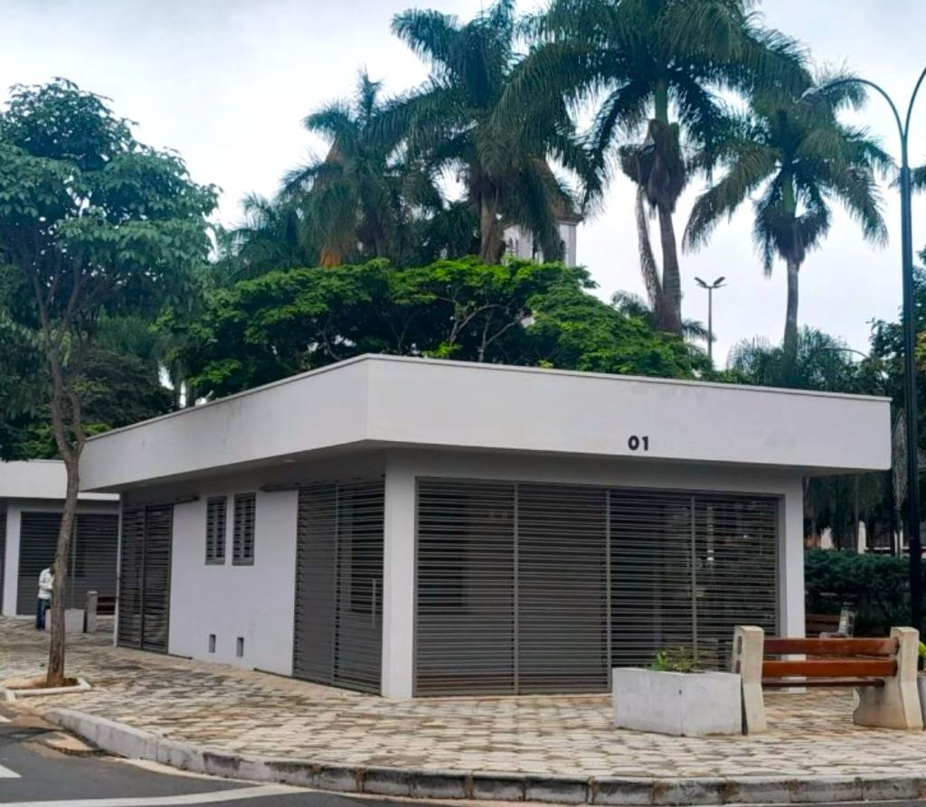 Prefeitura abre licitação para concessão dos últimos quatro quiosques na Praça Santa...