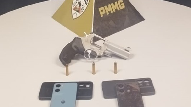 Operação da PM prende cinco pessoas por furto e comércio ilegal de arma de fogo em Patrocínio