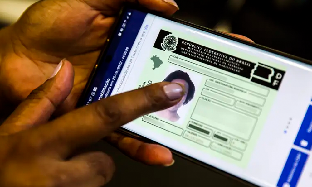 Mais de 35 mil motoristas de Minas Gerais têm CNH renovada automaticamente