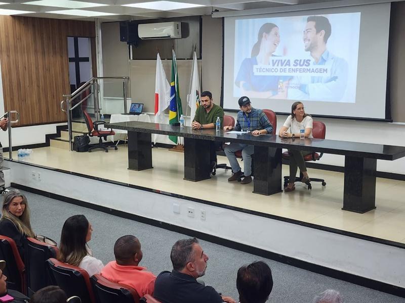 Em encontro com profissionais, prefeito Gustavo Brasileiro anuncia incorporação...